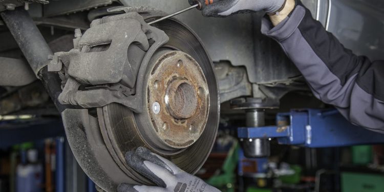 Pourquoi faut-il penser à changer vos plaquettes de frein ?