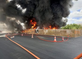 Au sud de Toulouse, un violent incendie détruit une entreprise