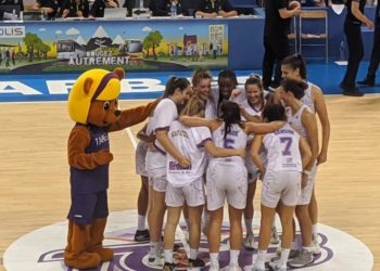 Marie Pardon et Ana Tadic 2 tarbaises en équipe de France de Basket