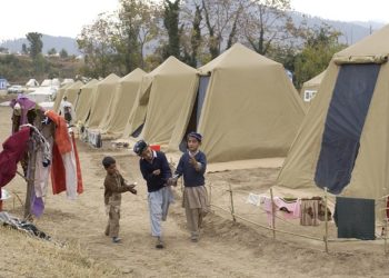 Inondations au Pakistan, la situation sanitaire s'aggrave