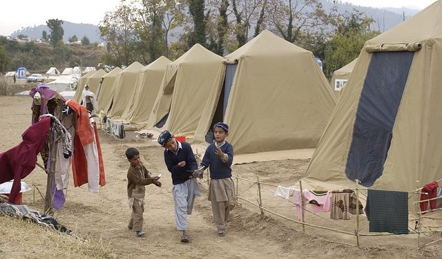 Inondations au Pakistan, la situation sanitaire s'aggrave