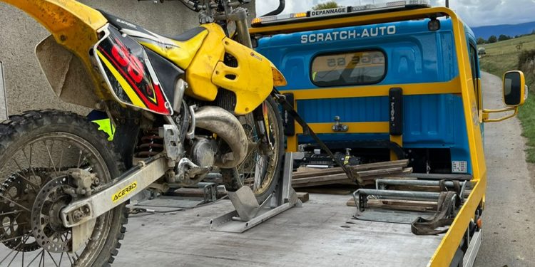 Mineur, sans permis, sans casque, un fou du volant interpellé à Tournay
