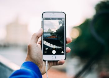 Le Parlement européen va voter le chargeur unique ou universel pour smartphone
