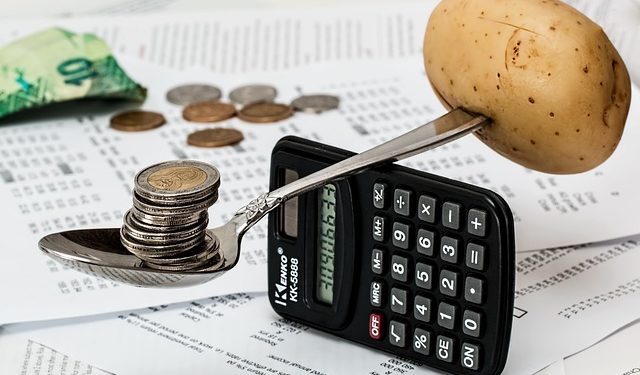 "Il faut indexer les prestations sociales et les salaires sur l’inflation"
