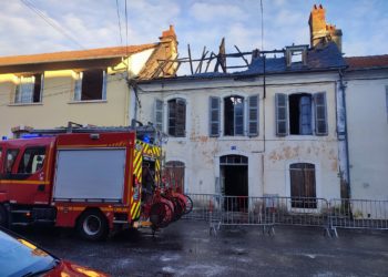 Incendie à Tarbes, peu de dégâts école Victor Hugo, la maison voisine totalement détruite