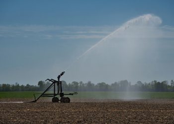 200 agriculteurs manifestent à Tarbes contre la hausse du prix de l'Eau