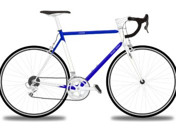 Première victoire sur les routes de Paris-Nice pour Tadej Pogacar ! Le Slovène a remporté ce mercredi la 4e étape au sommet de La Loge des Gardes après avoir pris le dessus sur un excellent David Gaudu (Groupama-FDJ) dans les 50 derniers mètres. Troisième, le Suisse Gino Mäder (Bahrain Victorious) a franchi la ligne 34 secondes après le vainqueur du jour. Respectivement quatrième et cinquième à l'arrivée, les Français Aurélien Paret-Peintre (AG2R Citroën Team / + 42") et Kévin Vauquelin (Team Arkéa-Samsic / + 43") ont réalisé une magnifique montée.