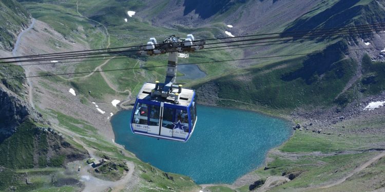 Le Pic du Midi recrute via Twitter