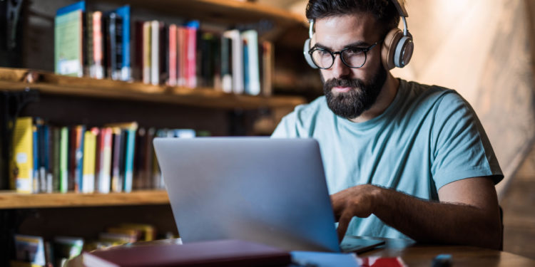 Forbes place TECH comme ''la meilleure université en ligne du monde''