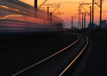 Les lignes aériennes ayant une alternative en train inférieure à 2 h 30 officiellement interdites