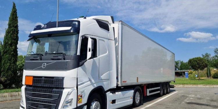 Positif à la drogue, il conduisait un camion rempli de combustible pour fusées