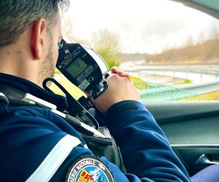 A 17 ans, il roule à près de 160 km/h sur l'autoroute A64 à Lescar