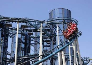 roller coaster, ride, actionLe parc d'attraction Europa Park évacué après un incendie en Allemagne