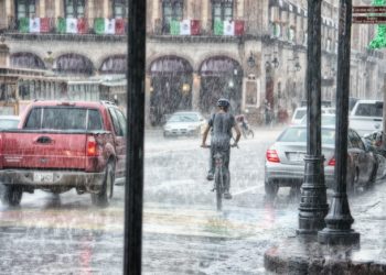 Des inondations impressionnantes après de violents orages à Toulouse