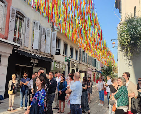 La color rain inaugurée rue Brauhban à Tarbes