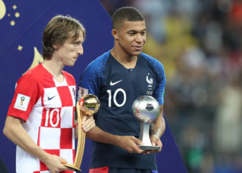 Kylian Mbappé ne veut pas prolonger au PSG et secoue le football mondial !