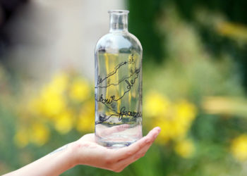 La carafe d'eau de Tarbes 2023 est disponible et rend hommage au Tour de France