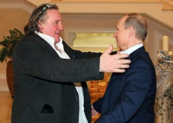 Une manifestation pour accueillir Gérard Depardieu à Tarbes