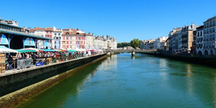 Prison avec sursis pour avoir tiré en l'air avec un pistolet air soft