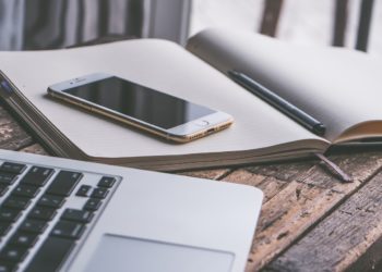 Des iPhone sont de plus en plus difficiles à réparer