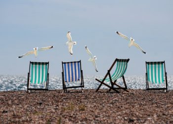 Tour de vis sur les chèques vacances de nombreux français n'y auront plus droit