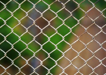 Prison ferme pour des ados qui avaient défiguré une jeune femme à Toulouse