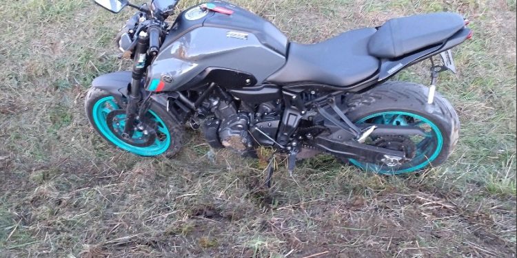 Sans permis, sans plaque, il tente de fuir les gendarmes et termine dans un fossé : 6 mois de prison