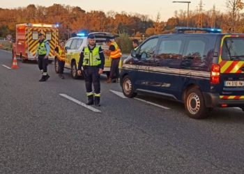 Une femme accouche au bord de l'autoroute A64 Tarbes Bayonne près de Pau