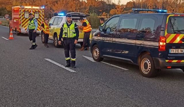 Une femme accouche au bord de l'autoroute A64 Tarbes Bayonne près de Pau