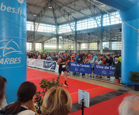 Exploit, souffrance, joie pour les 2000 participants du 40e semi marathon Lourdes Tarbes, nos photos