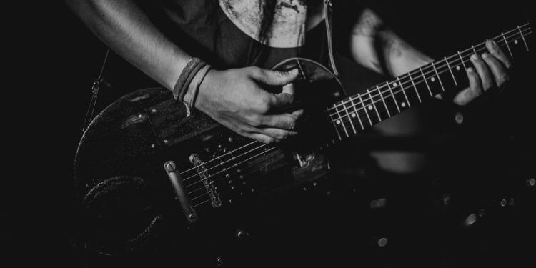 Edition spéciale du Père Noël est un rockeur avec les lycéens de Marie Curie