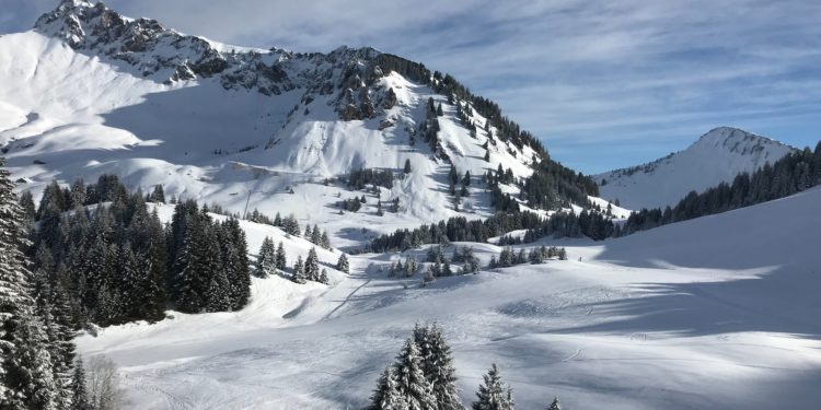 Retour de le neige ce vendredi dans les Pyrénées, les meilleures vidéos