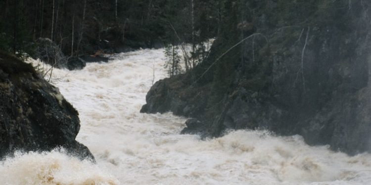 Météo France place 7 départements en alerte orange crues inondations