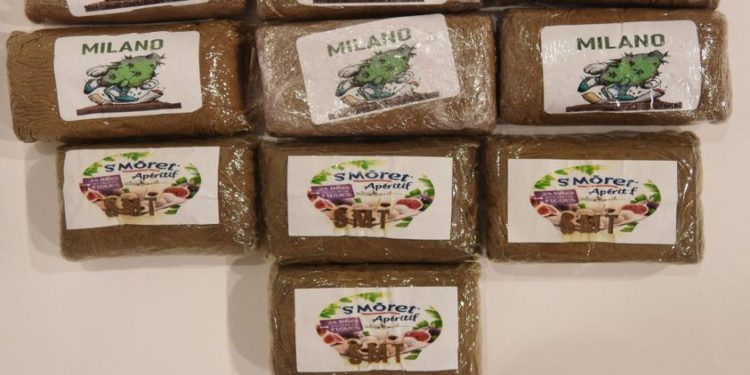 Arrêtés pour excès de vitesse, ils transportaient 10 savonnettes de cannabis