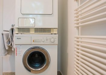 Électricité : hausse de taxe, un premier couac pour Gabriel Attal