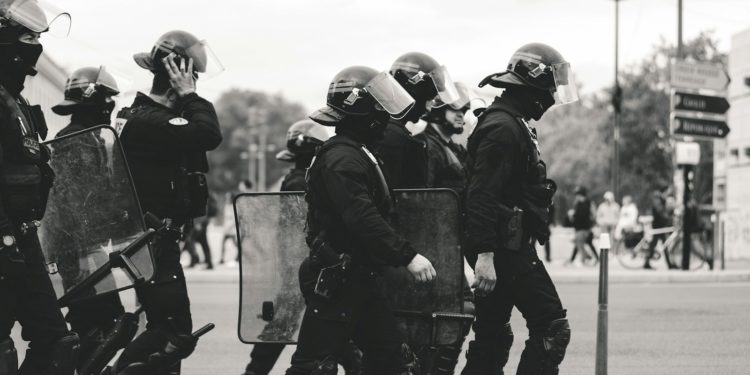 Les agriculteurs perturbent la circulation sur l'A64 Tarbes Toulouse