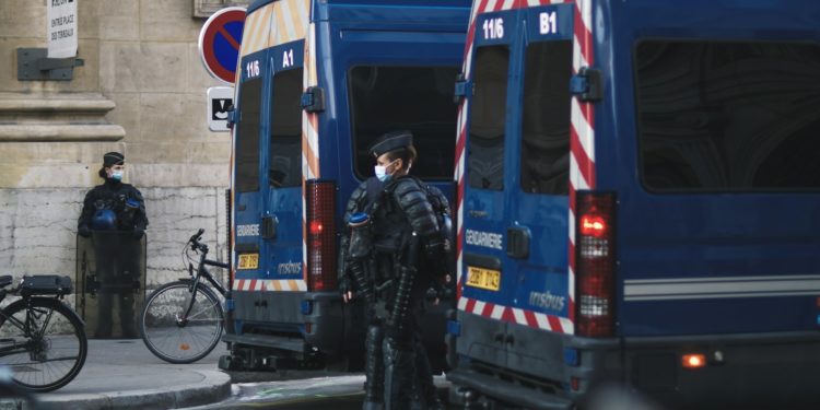 Des agriculteurs poursuivent le blocage de l'A64 Tarbes Toulouse vendredi matin