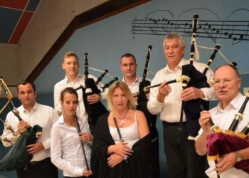 Avec l'amicale des Celtes en Bigorre, un autre groupe Breton présent au Festival Celtique d'Aureilhan