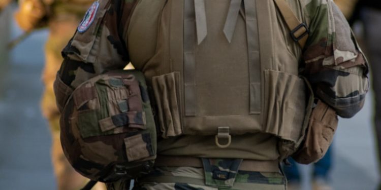 Vers l'envoie de militaires français en Ukraine pour se battre contre la Russie ?