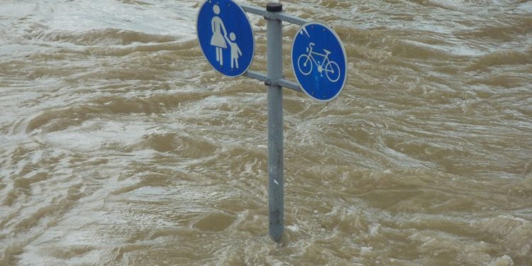 Les Pyrénées Atlantiques en vigilance orange, le 65 en alerte crues - avalanches