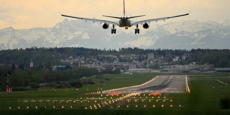 Grève des contrôleurs aériens : à quoi s’attendre ce jeudi à l'aéroport de Tarbes ?