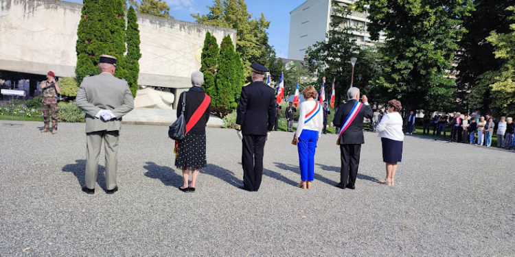 à Tarbes une cérémonie de commémoration de l'appel du 18 juin marquée par la lecture des écoliers