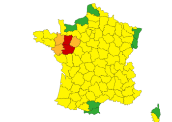 Deux départements de l'ouest en alerte vigilance rouge crues inondations