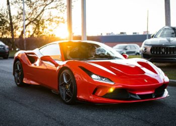 Inauguration de l'e-building de Ferrari
