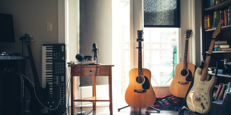 Françoise Hardy est morte annonce son fils Thomas Dutronc