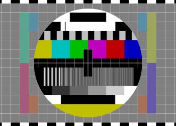 C8 avec notamment Cyril Hanouna et NRJ 12 perdent leurs fréquences TNT