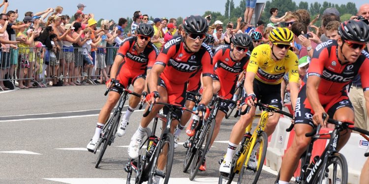 Pogacar en jaune, le Tour de France arrive ce vendredi dans les Pyrénées