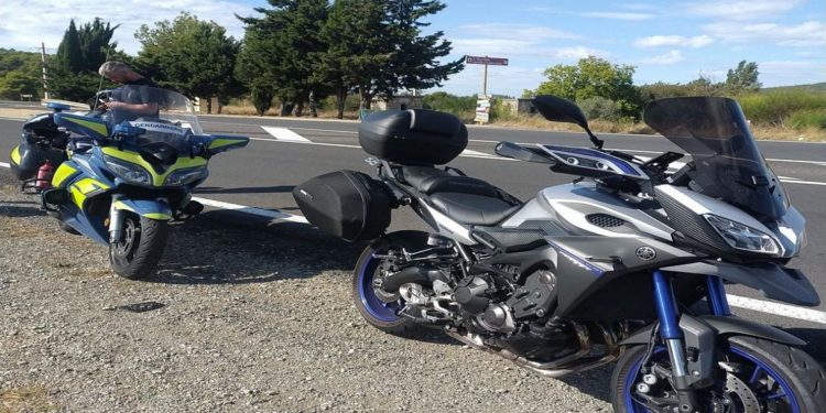 Un motard en très grand excès de vitesse sur les routes d'Occitanie
