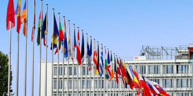 Thierry Breton quitte la commission européenne, la France fragilisée ?