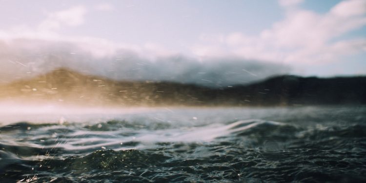 water, waves, horizon